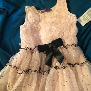 4T dress